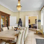 8 Bedroom Beautiful In * Kvaerndrup