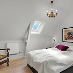 8 Bedroom Beautiful In * Kvaerndrup