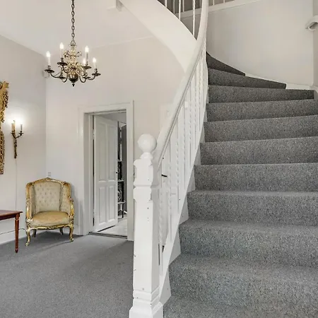 Holiday home 8 Bedroom Beautiful In Kvaerndrup
