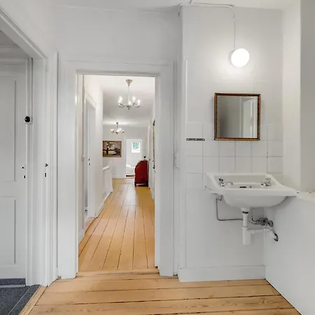 8 Bedroom Beautiful In Ferienhaus