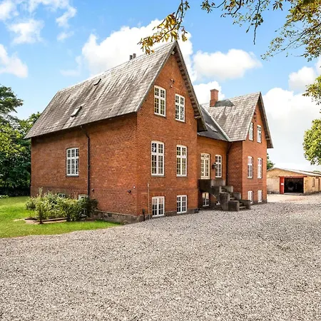 Ferienhaus 8 Bedroom Beautiful In *
