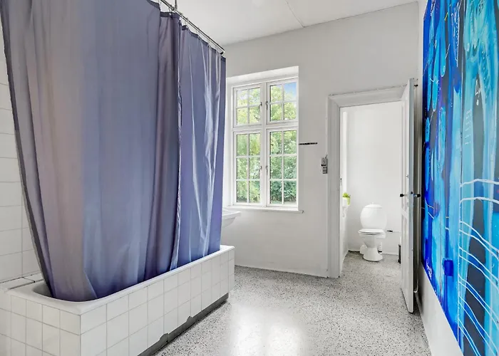 8 Bedroom Beautiful In Дом отдыха Kvaerndrup