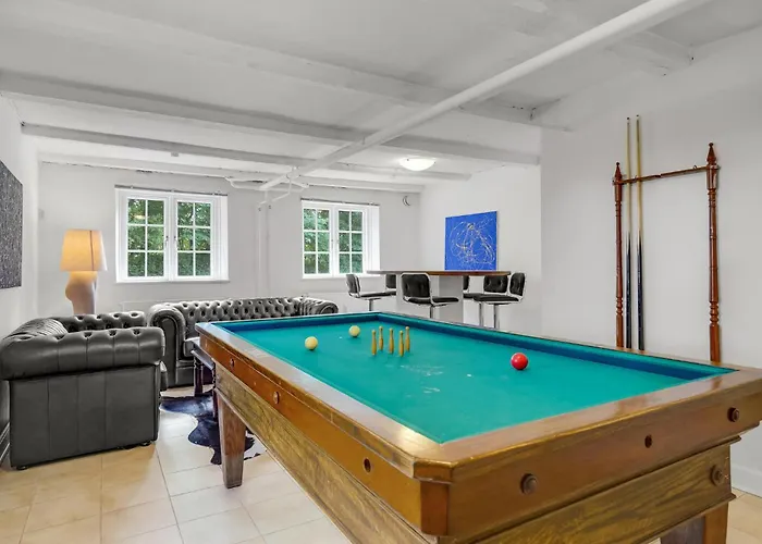 8 Bedroom Beautiful In Дом отдыха *